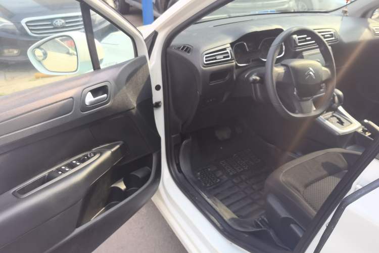 Used Citroen C4 Sega 2016 1.6L Automatic Comfort Model Driver Seat