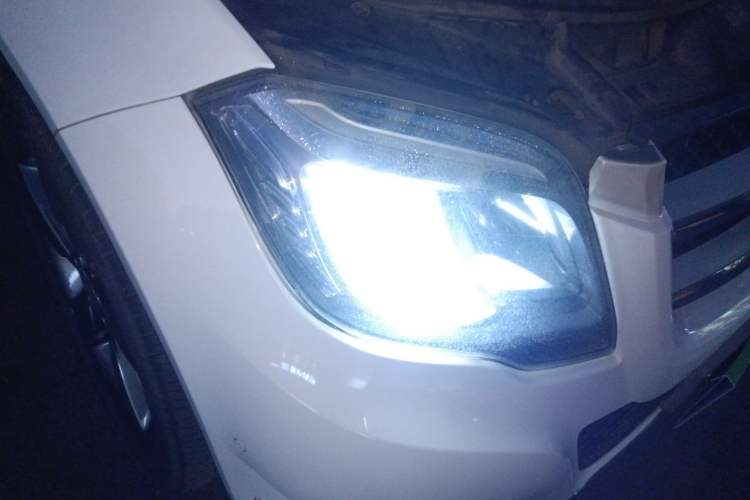 Used Mercedes-Benz GLK-Class 2013 GLK 300 4MATIC Dynamic Sunroof Model