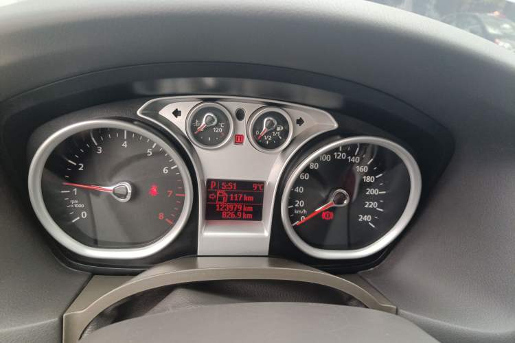 Used Ford Focus 2013 Sedan Classic 1.8L Automatic Base Model