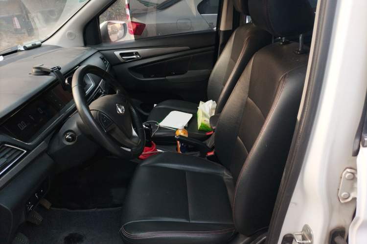 Used CHANGAN KAICHENG Oushang A600 2016 1.5L Manual Luxury 7-Seater
