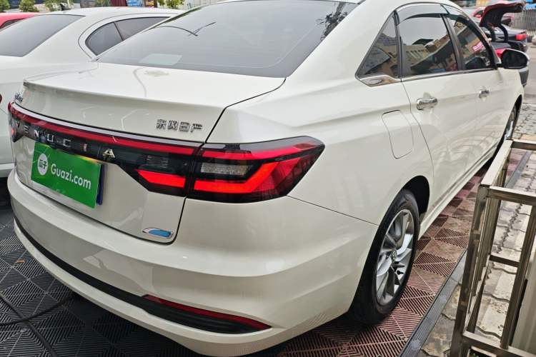 Used Venucia D60 2021 PLUS 1.6L XL CVT Yue Ling Edition Rear Right 45 Deg