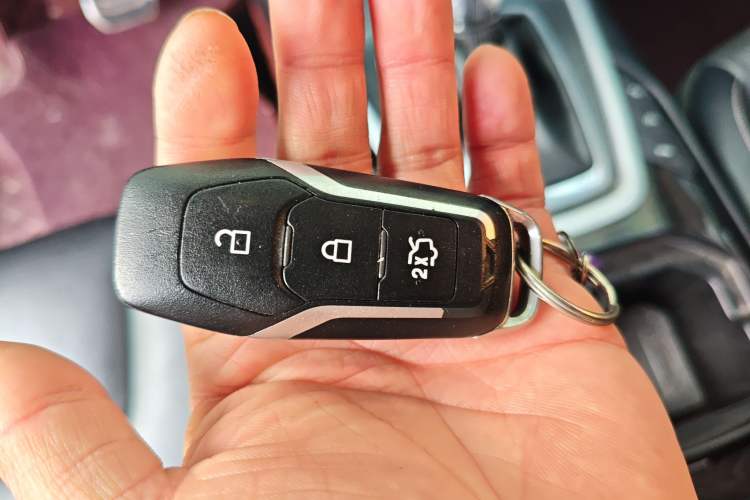 Used Ford Edge 2016 EcoBoost 245 Four-Wheel Drive Titanium 7-Seater
