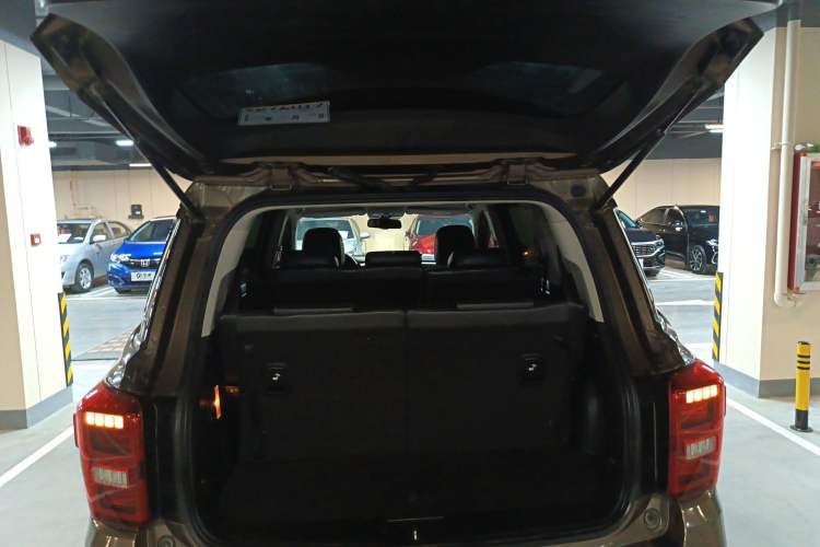 Used GAC Trumpchi GS8 2017 320T Two-Wheel Drive Luxury Smart Connectivity Version (7 Seats)
