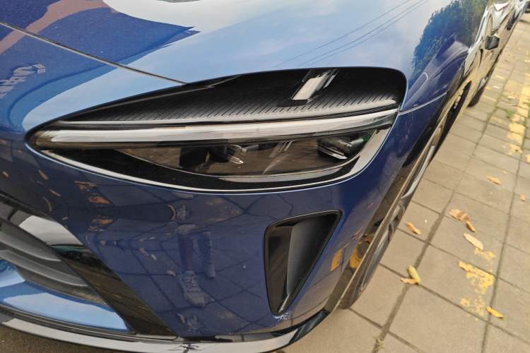 Used Xiaomi Auto YU7 2025 Ultra-Long Range High-Performance All-Wheel-Drive Max Edition Left Front Headlight