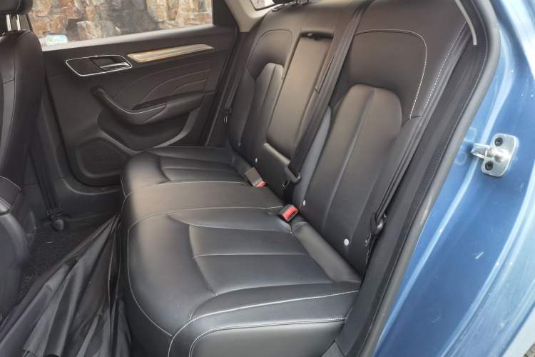 Used Roewe i6 2018 20T Automatic Internet Smart Edition