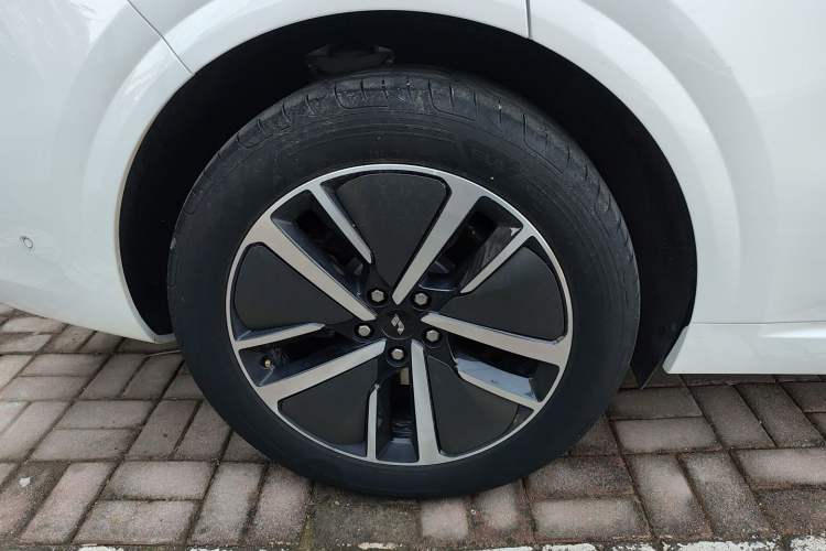 Used Li Auto L6 2024 Pro Model
