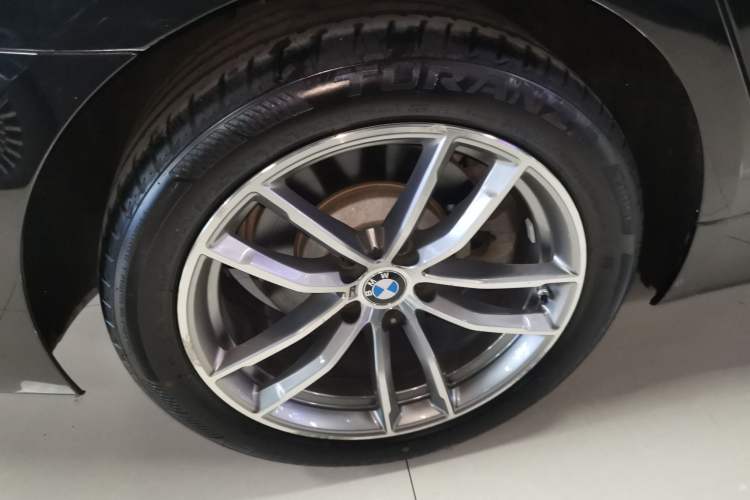 Used BMW 5 Series 2020 525Li M Sport Package Right Rear Wheel Hub