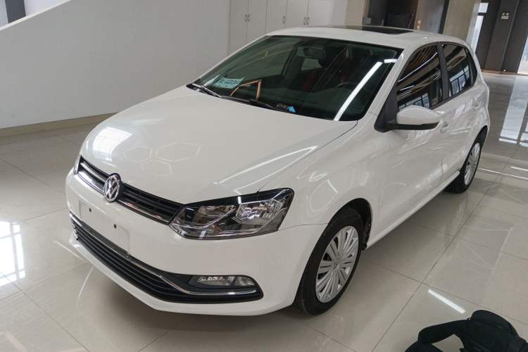 Used Volkswagen Polo 2016 1.6L Automatic Comfort Model