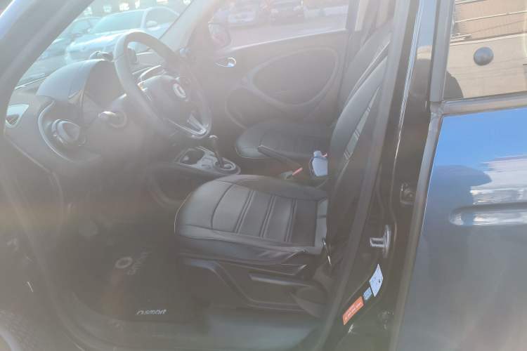 Used smart forfour 2018 1.0L 52kW Passion Edition