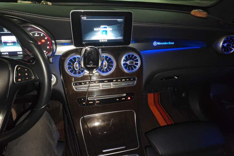 Used Mercedes-Benz GLC 2019 GLC 260 4MATIC Dynamic Edition
