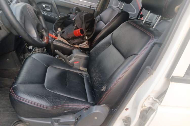 Used Leopaard Heijingang 2013 2.2L Manual 4x4 Standard Edition Left Front Seat