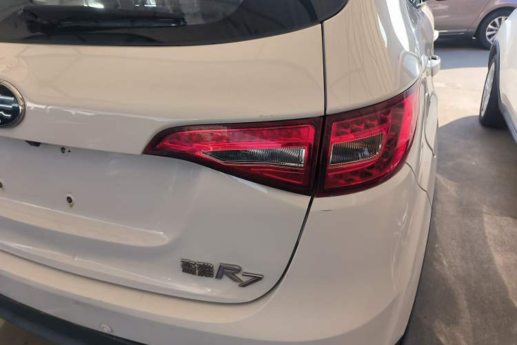 Used FAW Senya R7 2016 1.6L Automatic Prestige Model