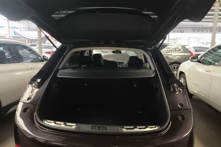 Used DS 6 2016 1.6T Luxury Edition THP160 Trunk