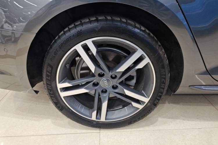 Used Audi A4L 2019 40 TFSI Sporty Version China V
