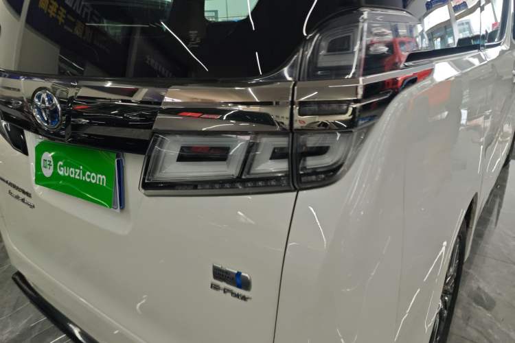 Used Toyota Vellfire 2021 Crown Dual-Engine 2.5L HV Luxury Edition