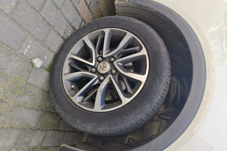 Used Baojun 730 2017 1.8L iAMT Luxury Version 7-Seater