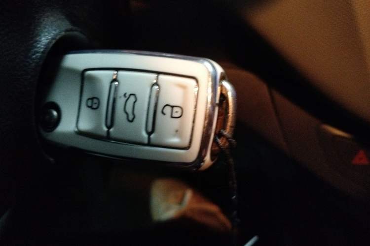 Used Chevrolet Sail 2015 Sail 3 1.5L Manual with Ideal Sunroof Edition