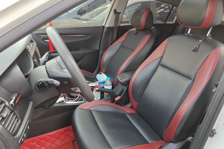 Used Kia KX Cross 2017 1.4L AT GLS