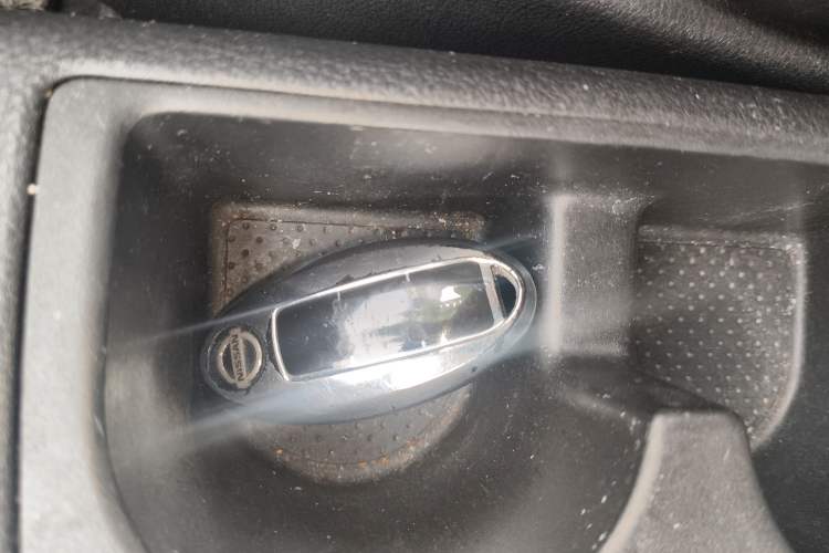 Used Nissan X-Trail 2012 2.5L CVT Ultimate Edition 4WD Vehicle Key