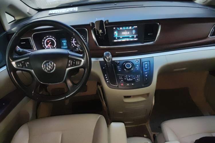 Used Buick GL8 2018 28T Luxury Model China VI Standard