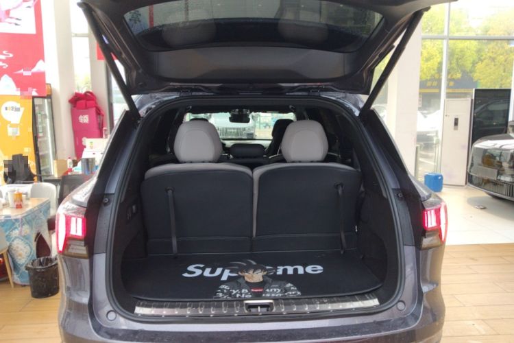 Used Lynk & Co 09 EM-P 2023 2.0TD EM-P Long-Range Version PM 7-Seater Trunk