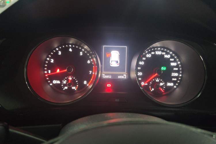 Used Volkswagen Tiguan L 2019 330TSI Automatic Two-Wheel Drive Smart Luxury Version China V Emission Standard