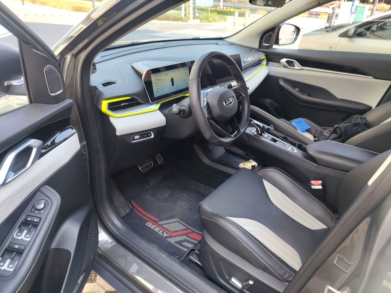 Geely Auto Coolray 2022 Bin Yue COOL 1.5TD DCT Battle Edition — снимка 16