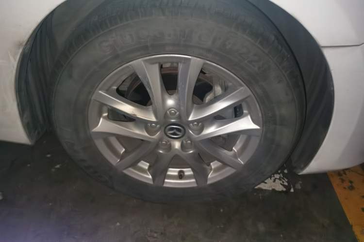 Used Mazda 3 Axela 2016 Sedan 1.5L Manual Luxury Model