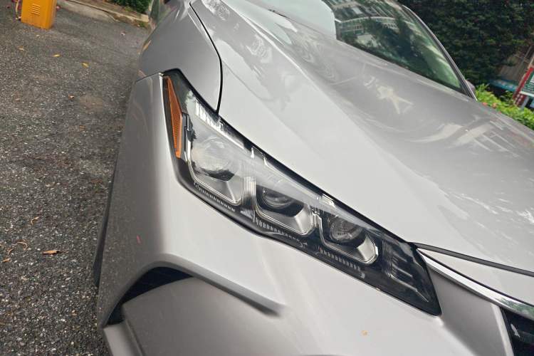 Used Toyota Avalon 2019 2.5L Touring Premium Version China VI Standard
