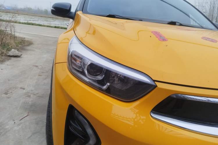 Used Kia kx1 Stonic 2019 1.4L Automatic Fun Edition China VI