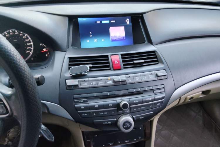 Used Honda Accord 2012 2.0L SE
