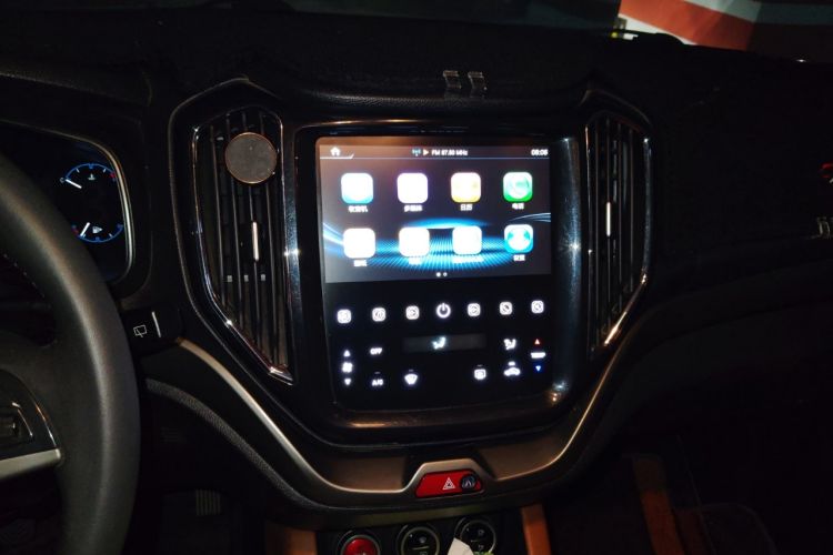 Used CHANGAN OSHAN CX70 2017 CX70T 1.5T Manual Zunqing Edition