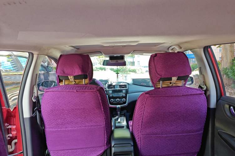 Used Nissan Tiida 2019 1.6L CVT Cool Edition China VI Standard Headliner