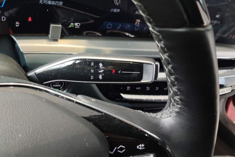 Used Cadillac LYRIQ 2022 Rear-Drive Long-Range Prestige Edition
