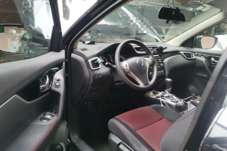 Used Nissan Qashqai 2016 2.0L CVT Elite Edition Driver Seat