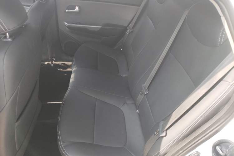 Used Kia K2 2015 Sedan 1.4L Automatic GLS
