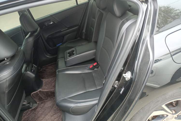 Used Honda Accord 2016 2.0L Elite Edition Left Rear Seat