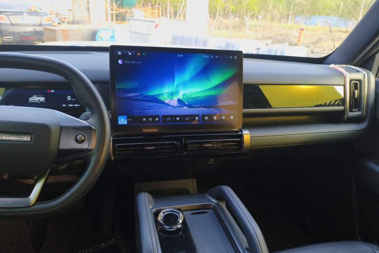 Used iCAR 03T 2024 501km Four-wheel Drive Long-Range Version Audio And AC Panel