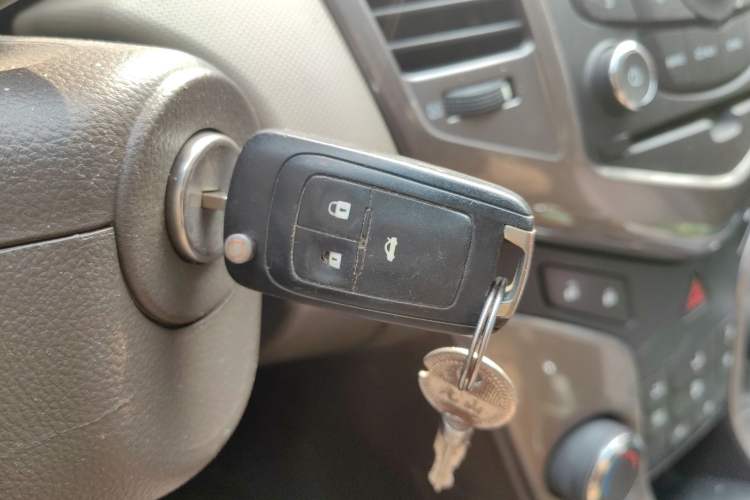 Used Chevrolet Cruze 2015 1.5L Classic SE MT