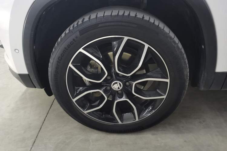 Used Skoda Kodiaq 2019 Facelifted TSI330 5-Seater Two-Wheel-Drive Luxury Enjoyment Edition China VI Standard Left Front Wheel Hub