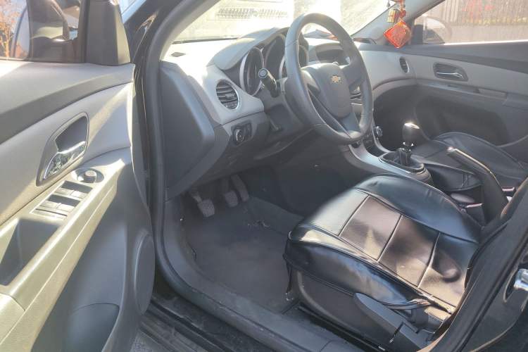 Used Chevrolet Cruze 2012 1.6L SL MT