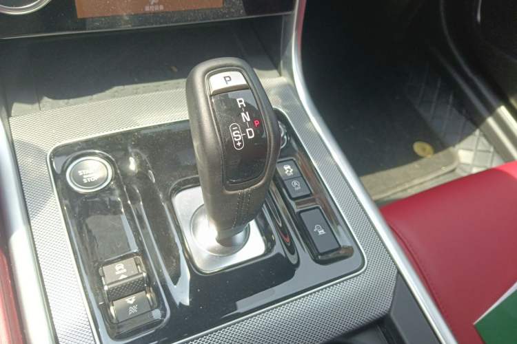 Used Jaguar XEL 2024 2.0T 250 PS R-DYNAMIC S Advanced Sport Edition
