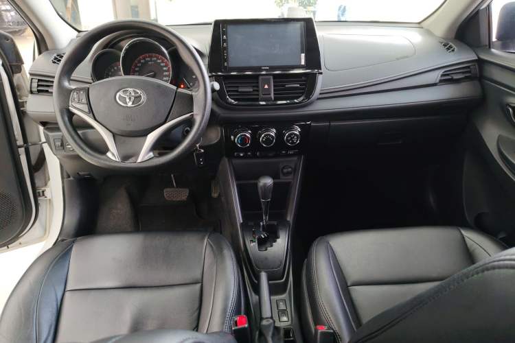 Used Toyota Vios 2021 1.5L CVT Innovation Edition Center Console