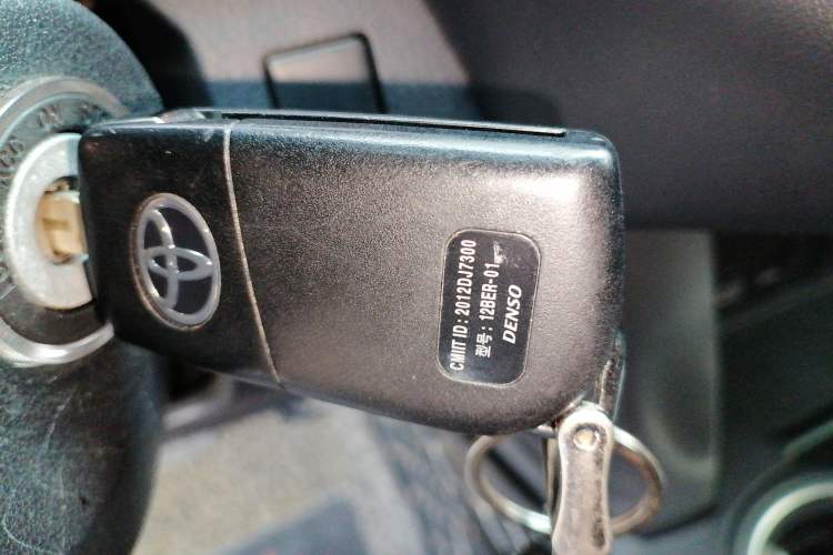 Used Toyota RAV4 2019 2.0L CVT Two-Wheel Drive Pioneer Edition China V Standard
