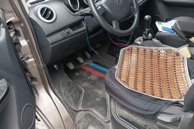 Used CHANGAN KAICHENG Ruixing M60 2019 1.5L Standard Model China V Emission Standards 5/6 Seats 4G15S