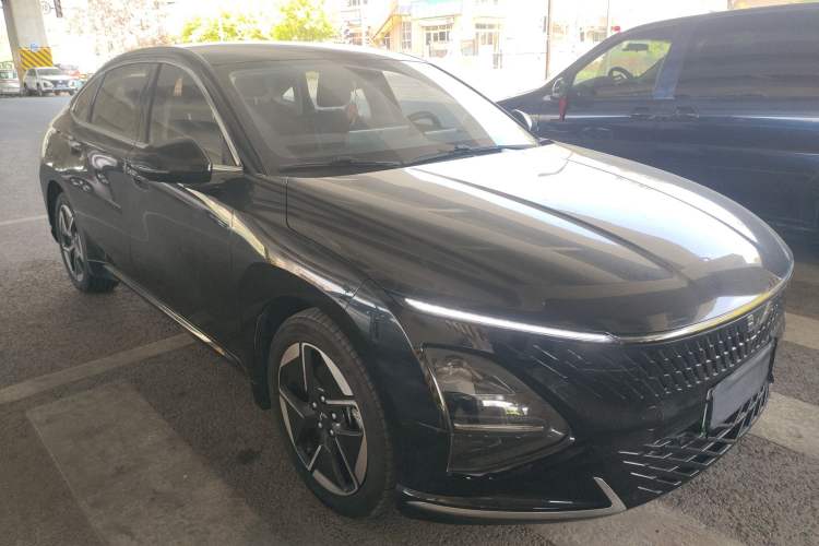 Used Wuling Xingguang 2023 150 Advanced Edition Front Right 45 Deg