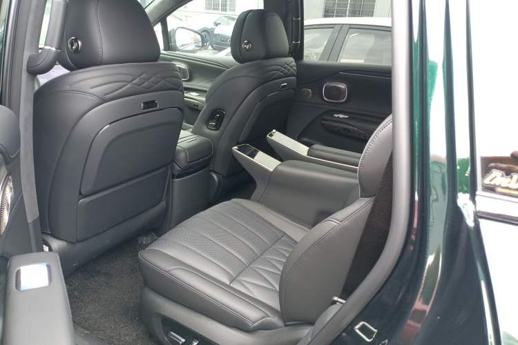 Used Hyptec HL 2025 700 Ultra Six-Seater All-Wheel-Drive LiDAR Version