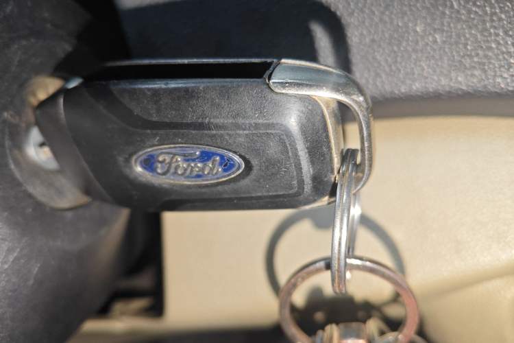 Used Ford Escort 2015 1.5L Manual Comfort Model
