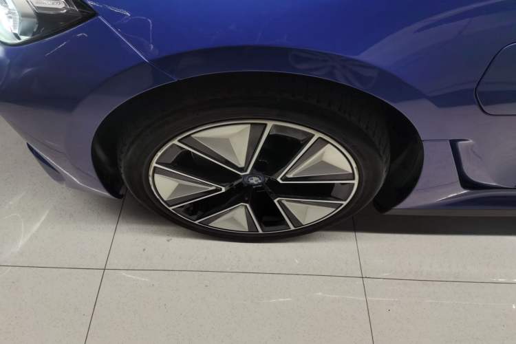 Used BMW i3 2022 eDrive 35 L
