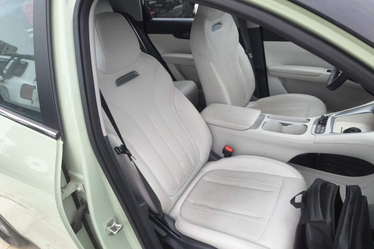 Used Geely Galaxy Geome 2025 UP 410km Exploration+ Edition
